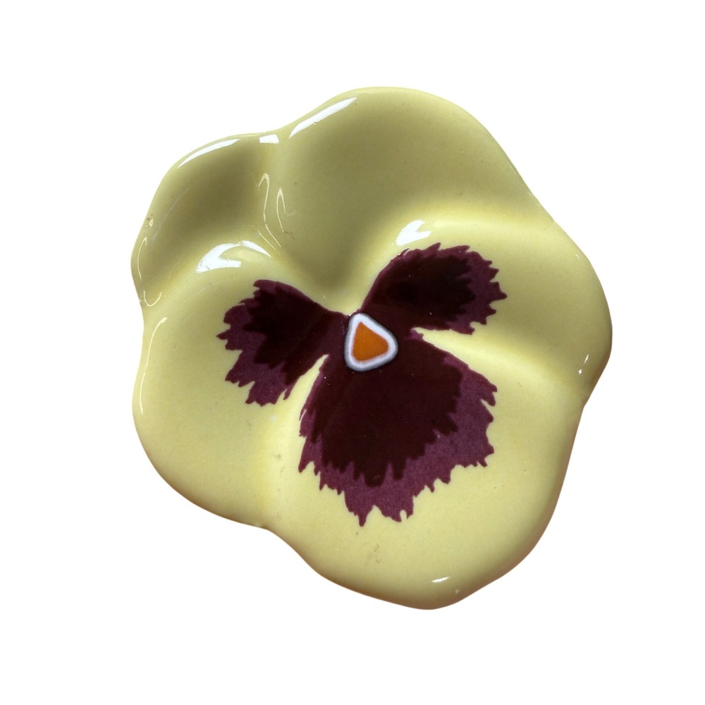 Avon Yellow Ceramic Pansy Flower Brooch Pin Vintage 70s Retro Botanical Jewelry